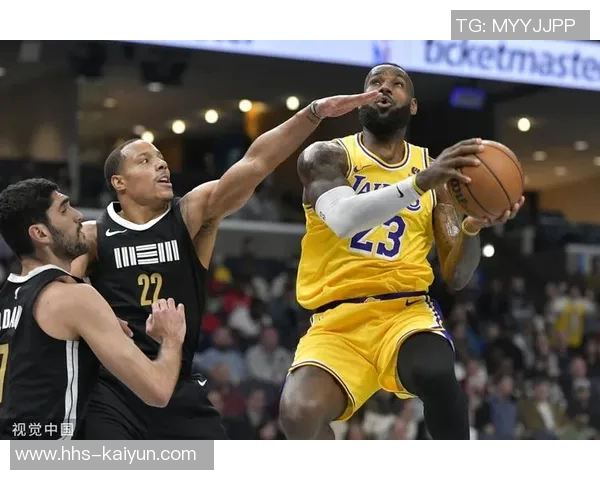 议起复盘｜勒布朗回归湖人（进攻篇）_为什么有了东里二人组，还需要这个老头？